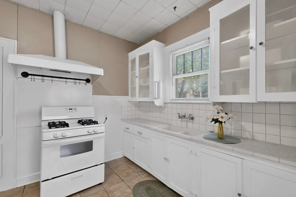 4211 Avenue B Austin, TX 78751