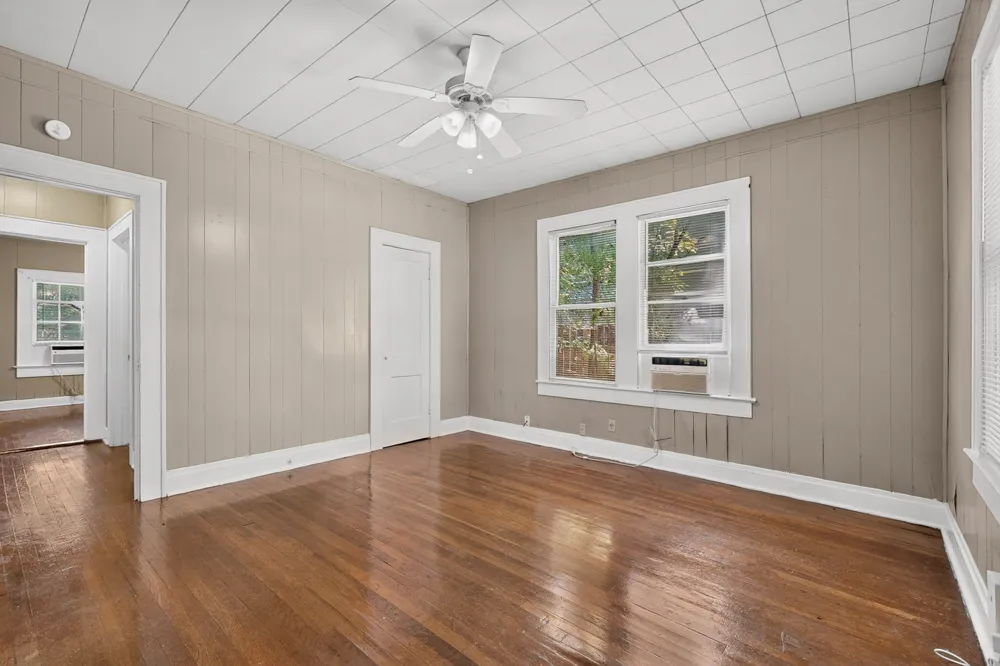 4211 Avenue B Austin, TX 78751