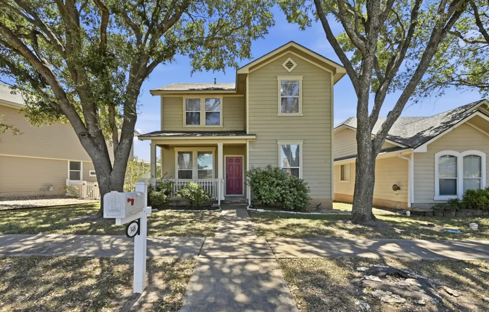 348 Sampson Kyle, TX 78640