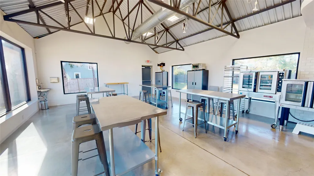1152 Webberville Road Austin, TX 78721