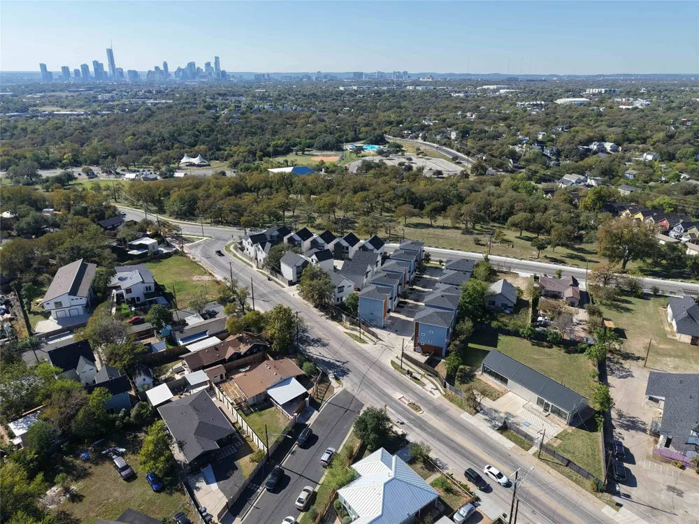 1152 Webberville Road Austin, TX 78721
