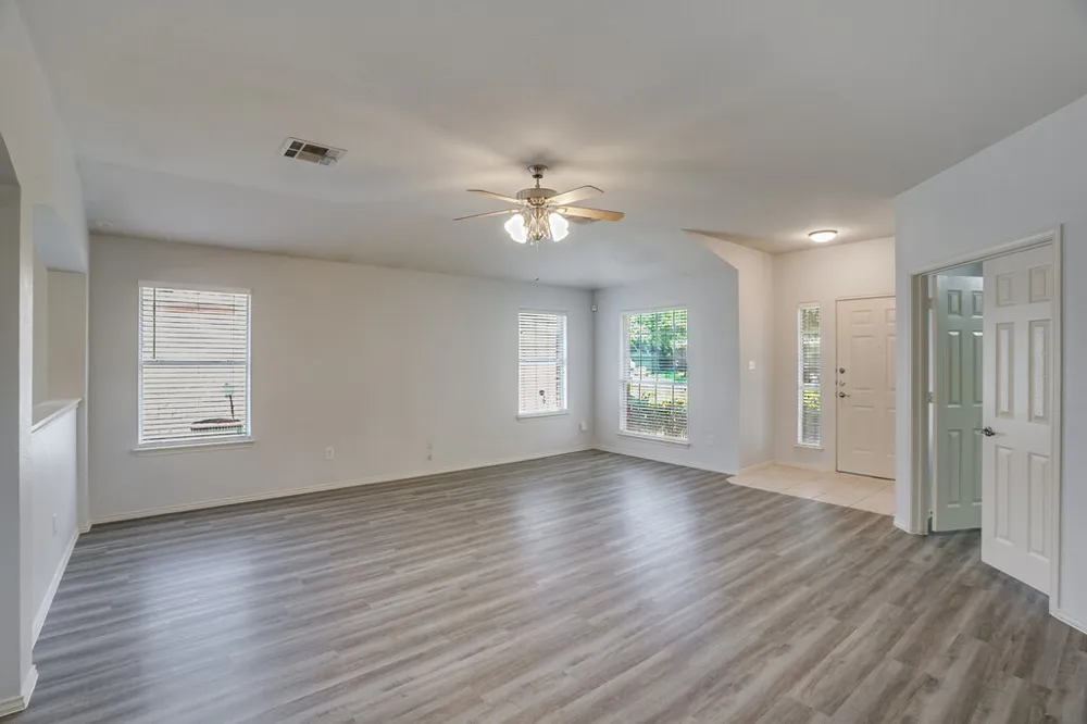 3310 Zinfandel Lane Leander, TX 78641