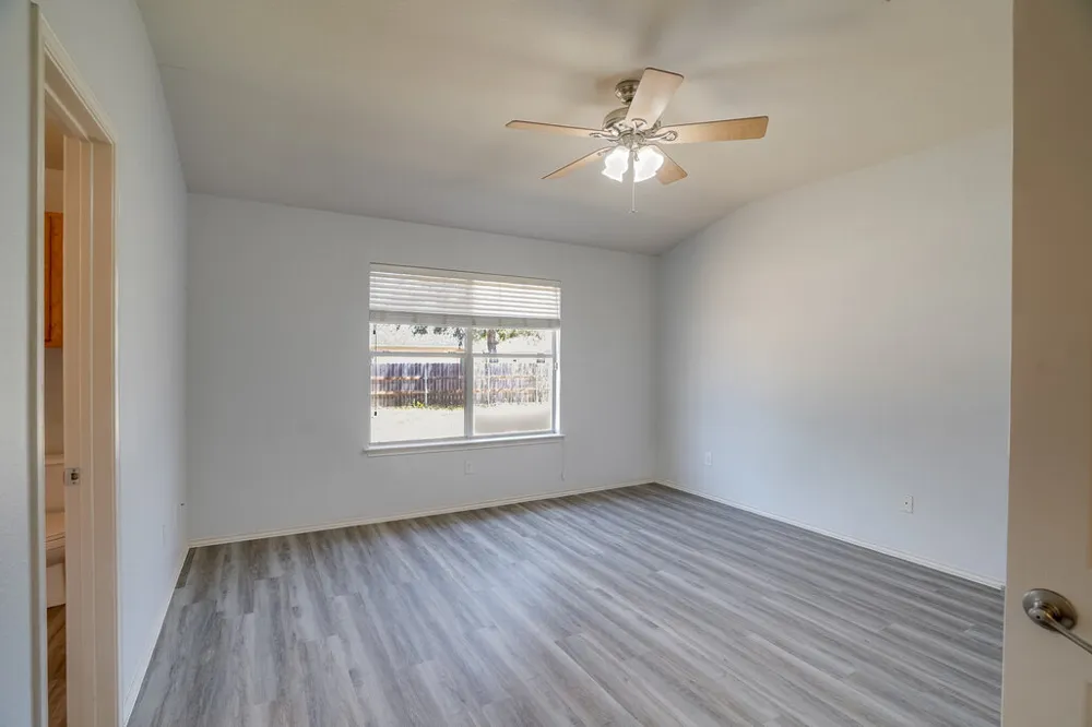 3310 Zinfandel Lane Leander, TX 78641