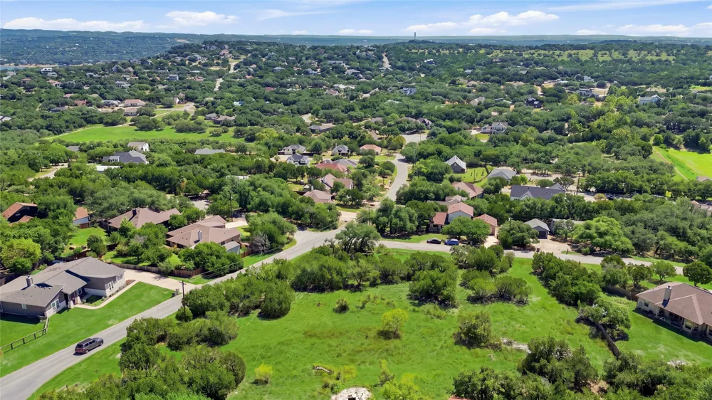 22121 Oban Drive Spicewood, TX 78669