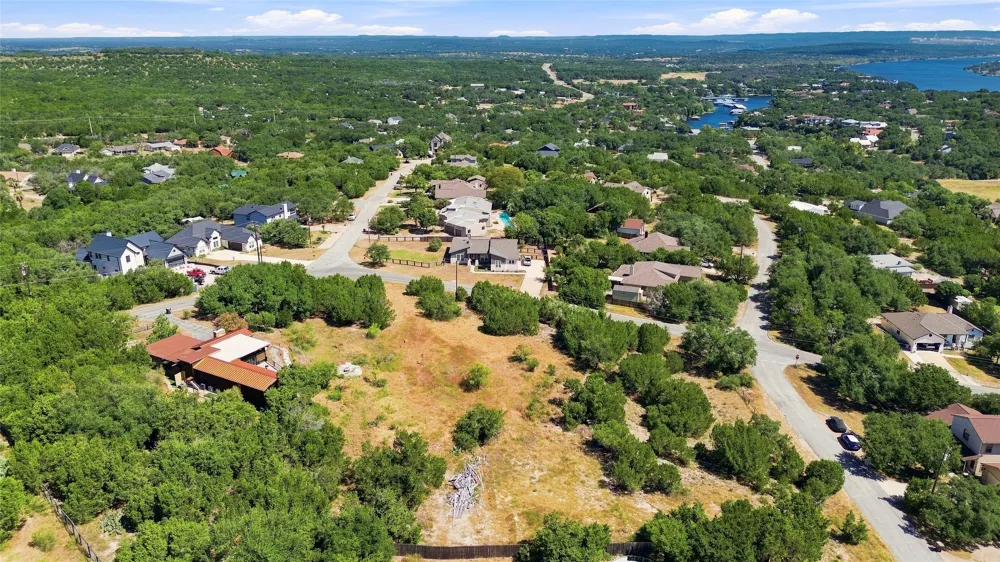 22121 Oban Drive Spicewood, TX 78669