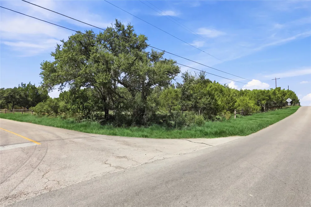 22121 Oban Drive Spicewood, TX 78669