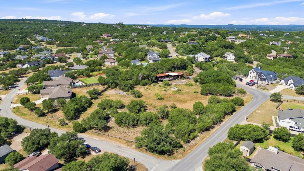 22121 Oban Drive Spicewood, TX 78669