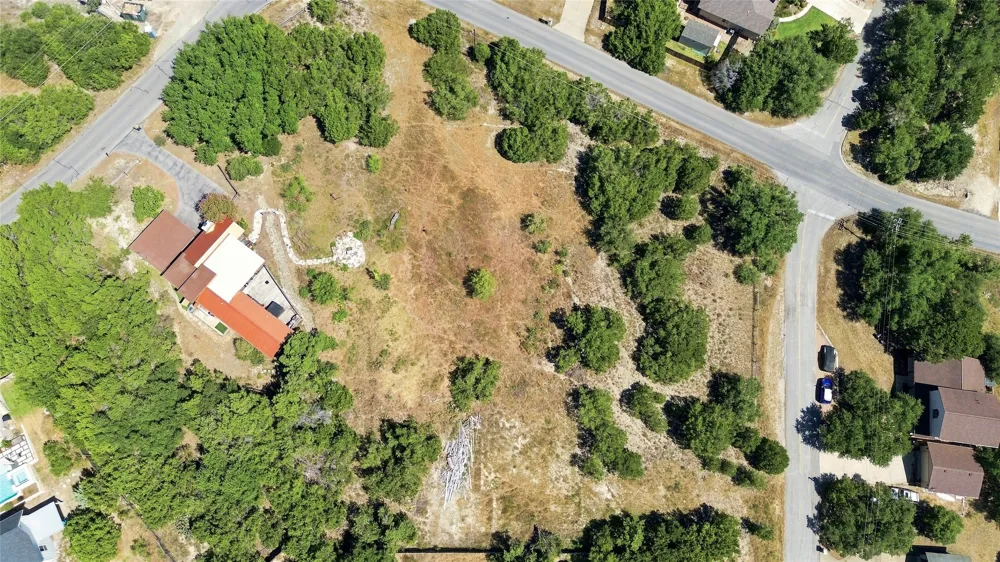 22121 Oban Drive Spicewood, TX 78669