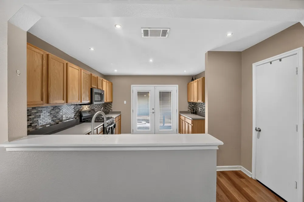 125 Jade Lake Cove Kyle, TX 78640