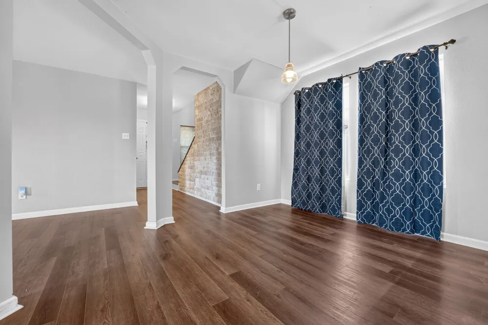 125 Jade Lake Cove Kyle, TX 78640