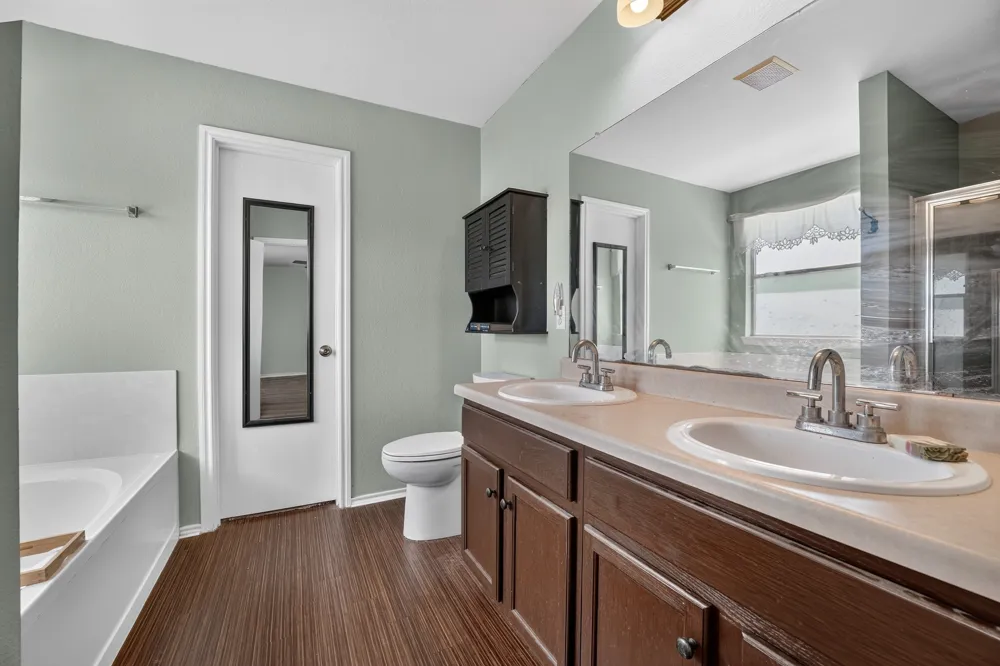 125 Jade Lake Cove Kyle, TX 78640
