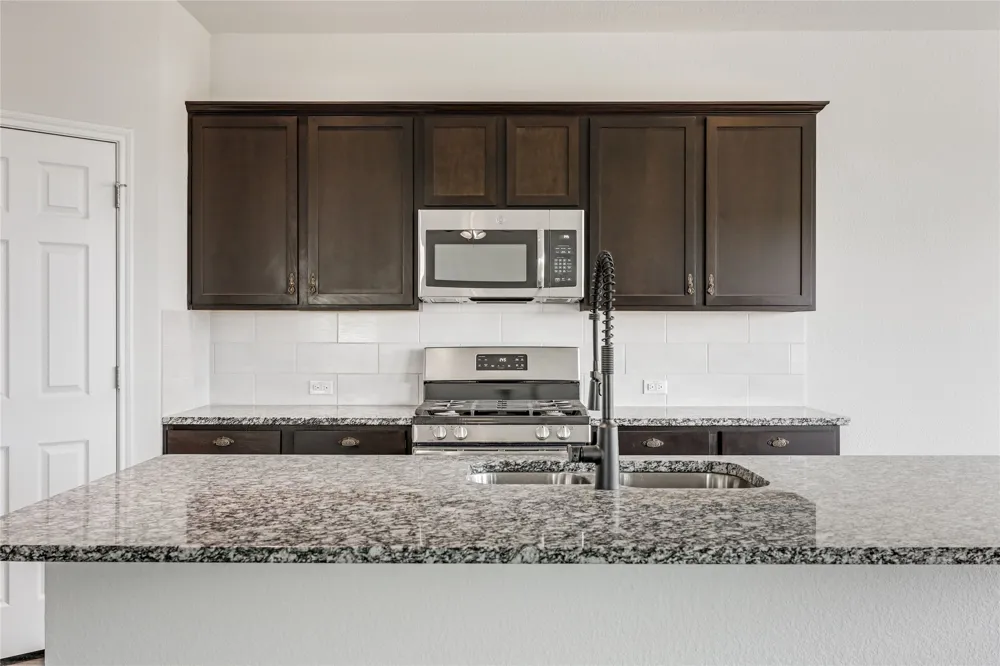 825 Fortrose Terrace Pflugerville, TX 78660