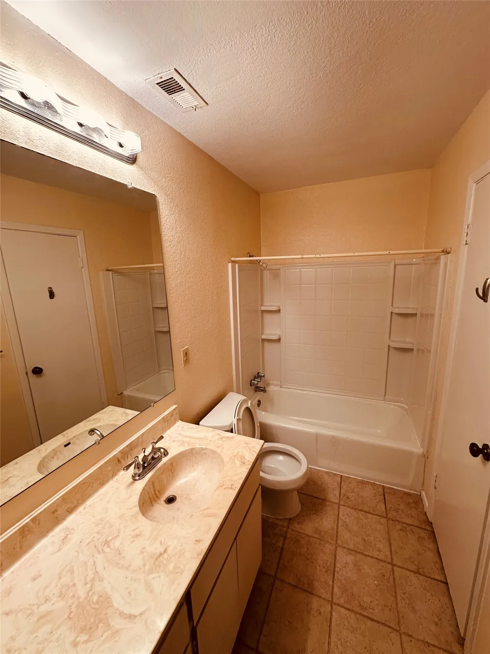 3529 North Hills Drive #B Austin, TX 78731