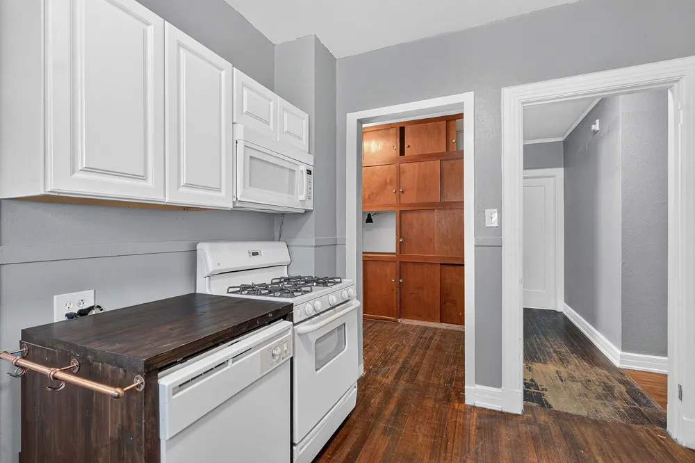 210 E Cedar Street Seguin, TX 78155