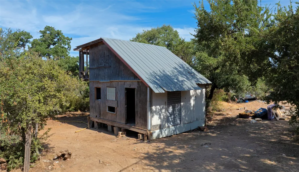 222 Valley Drive Burnet, TX 78611