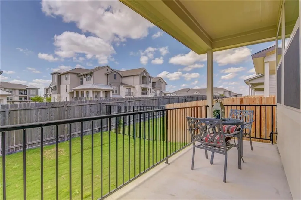 1915 Crimson Rosella Trail Austin, TX 78728