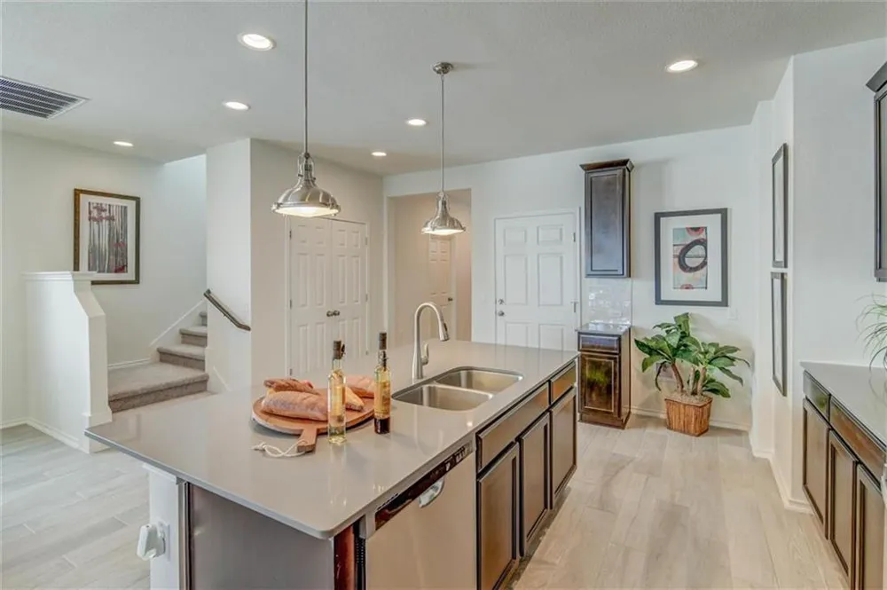 1915 Crimson Rosella Trail Austin, TX 78728