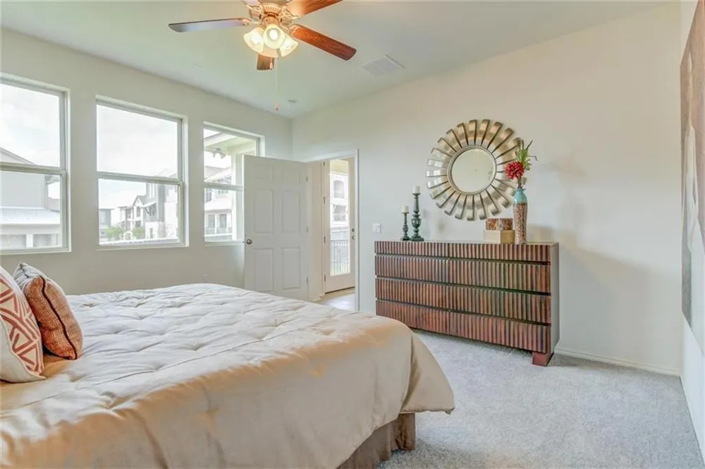 1915 Crimson Rosella Trail Austin, TX 78728