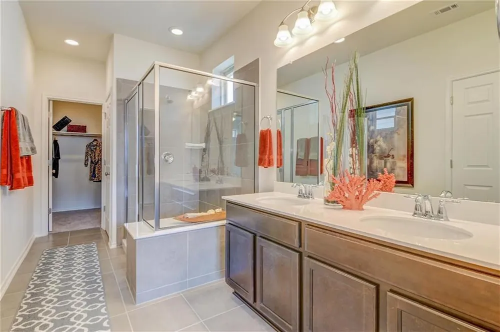 1915 Crimson Rosella Trail Austin, TX 78728