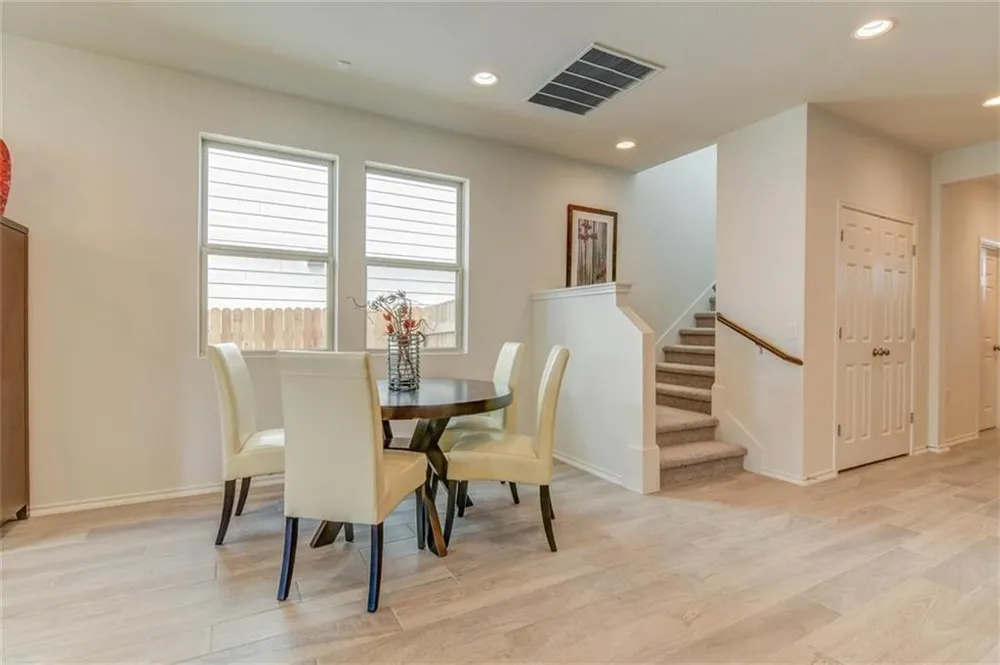 1915 Crimson Rosella Trail Austin, TX 78728