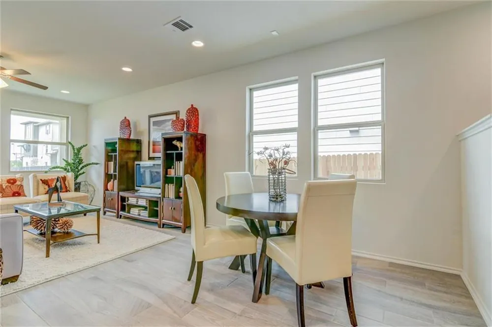 1915 Crimson Rosella Trail Austin, TX 78728