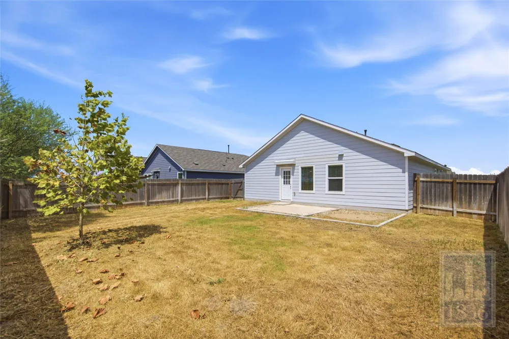 612 Clear Sky Drive Lockhart, TX 78644