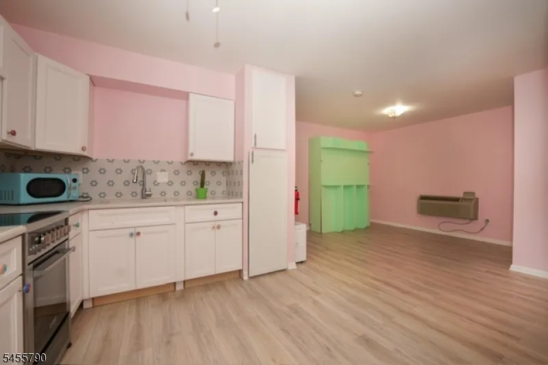 15 Forest St #11 Unit 11 Montclair, NJ 07042