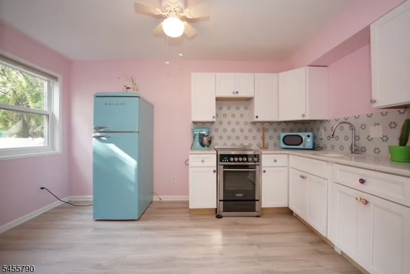 15 Forest St #11 Unit 11 Montclair, NJ 07042