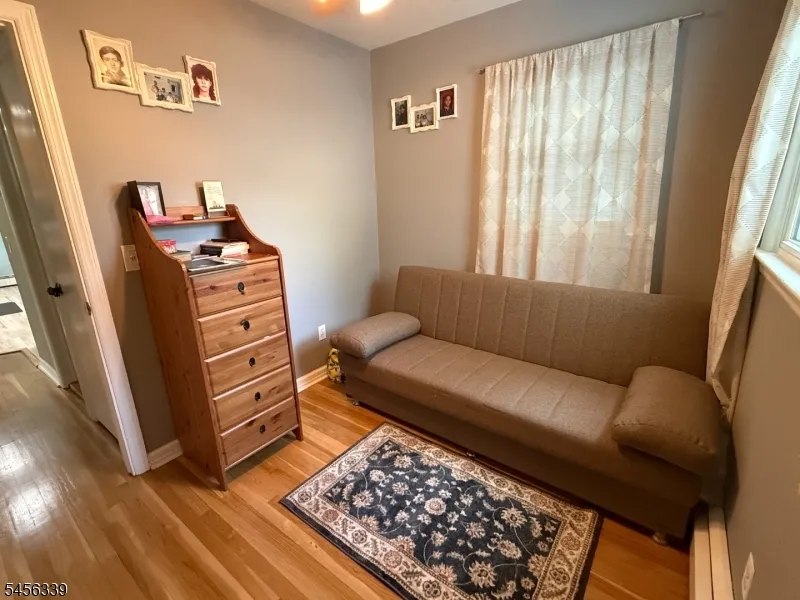 334 N 4Th Ave Hawthorne, NJ 07506