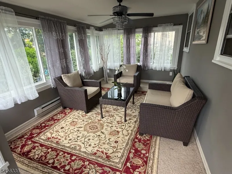 334 N 4Th Ave Hawthorne, NJ 07506