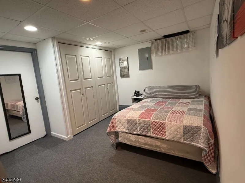 334 N 4Th Ave Hawthorne, NJ 07506