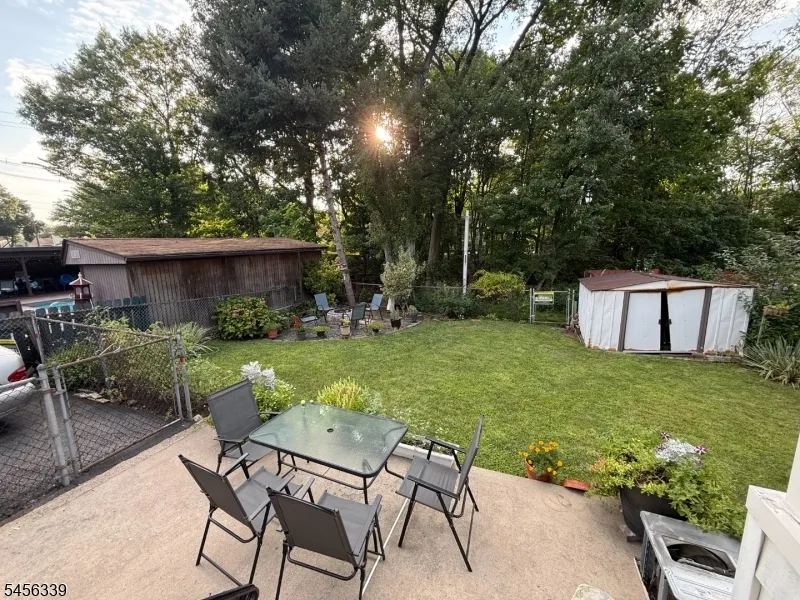 334 N 4Th Ave Hawthorne, NJ 07506