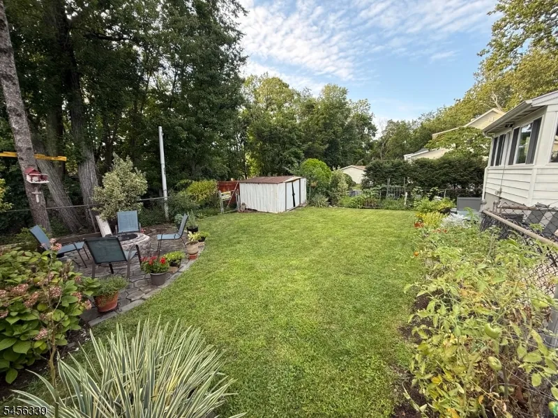 334 N 4Th Ave Hawthorne, NJ 07506