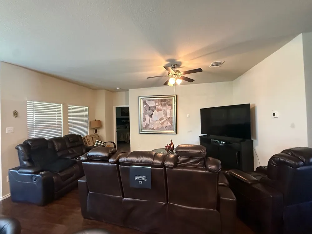617 Ibis Falls Loop Jarrell, TX 76537