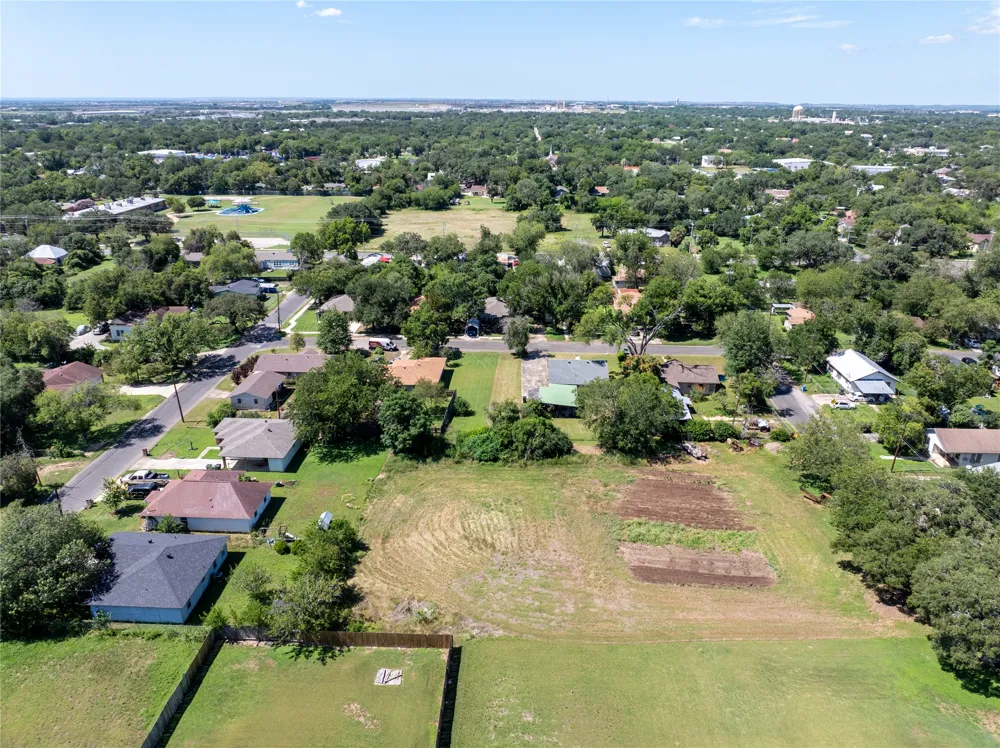 761 Mitchell Avenue Seguin, TX 78155