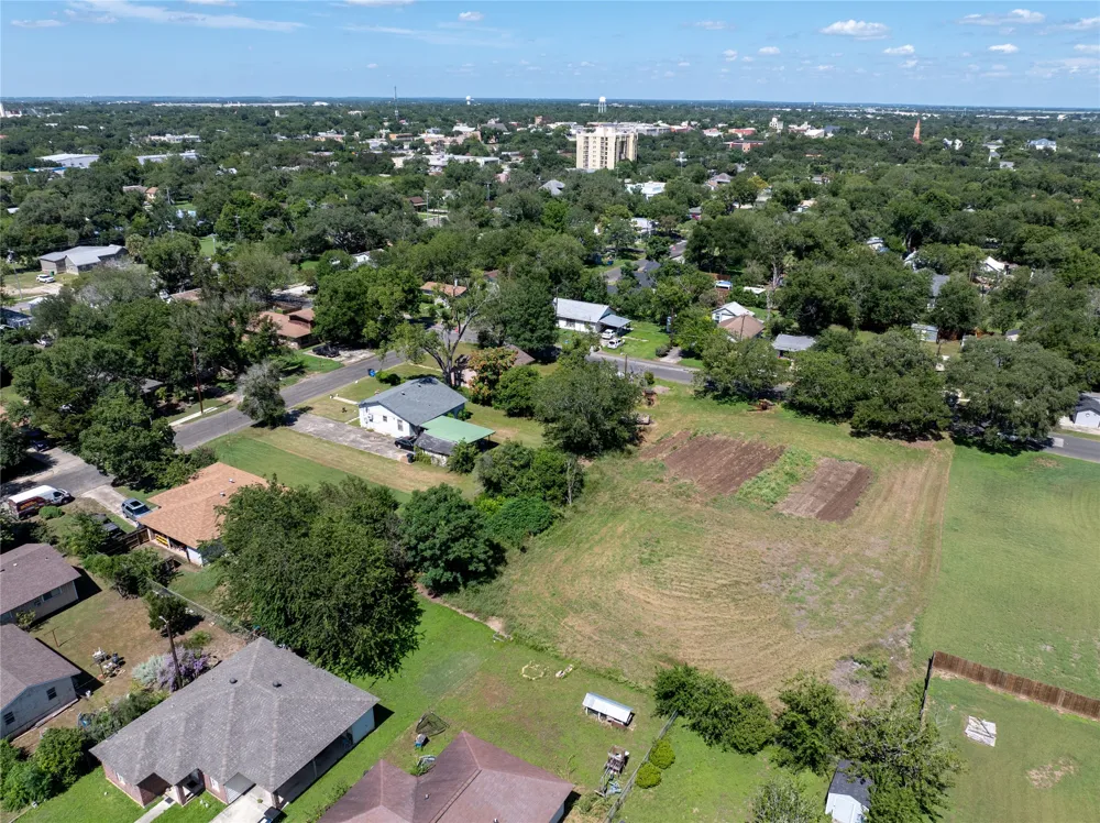 761 Mitchell Avenue Seguin, TX 78155