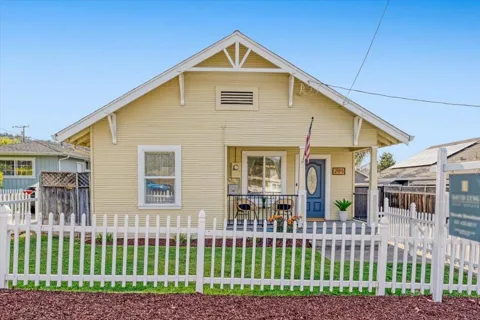 249 Carpenteria Road