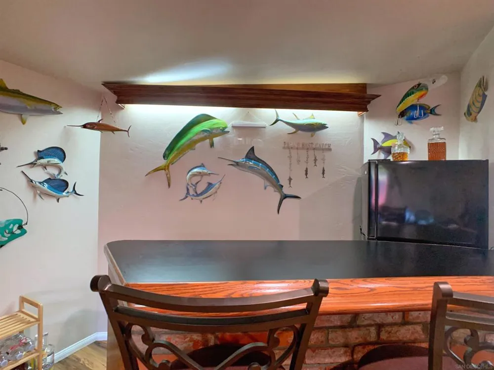 587 BROCKWOOD DR El Cajon, CA 92021