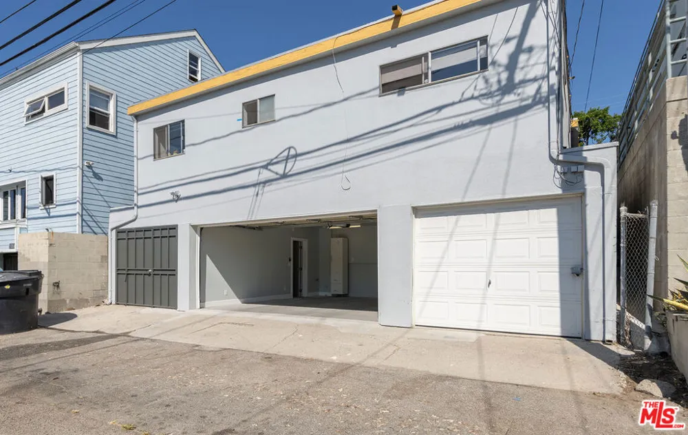 1014 Pier Avenue Santa Monica, CA 90405