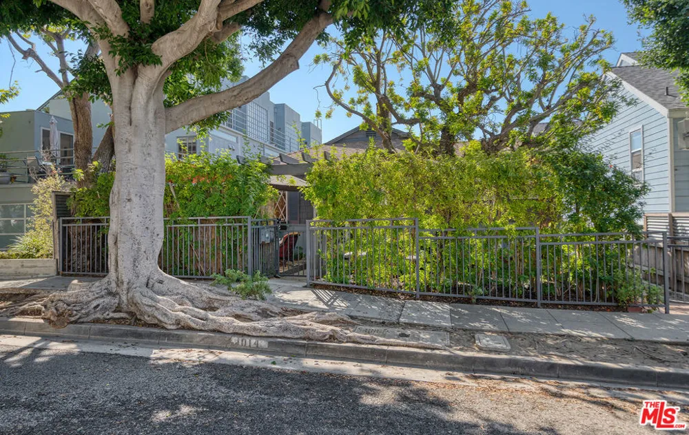 1014 Pier Avenue Santa Monica, CA 90405