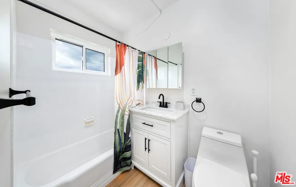 1014 Pier Avenue Santa Monica, CA 90405