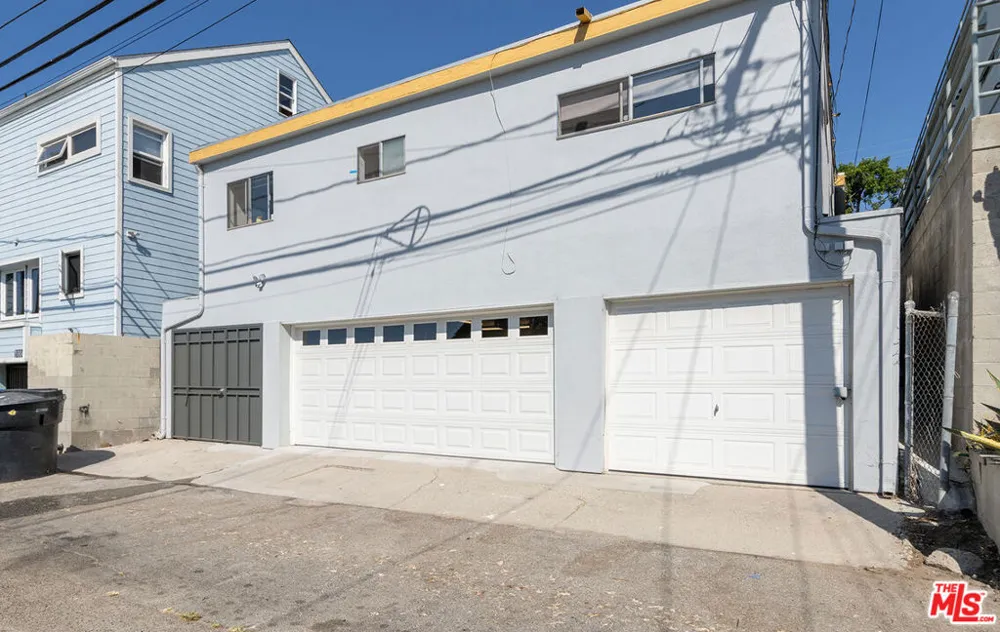 1014 Pier Avenue Santa Monica, CA 90405