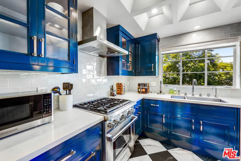 1398 Miller Drive Los Angeles, CA 90069