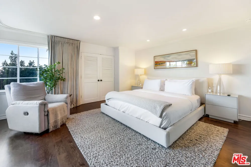 1398 Miller Drive Los Angeles, CA 90069