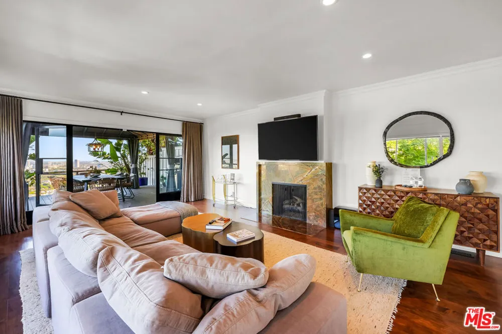1398 Miller Drive Los Angeles, CA 90069