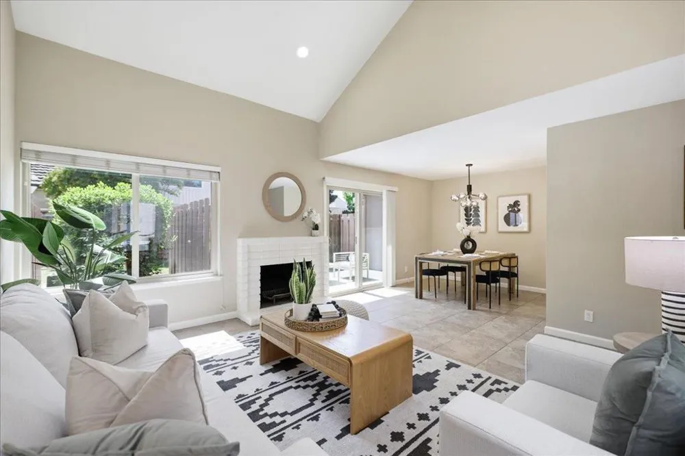 2562 S Park Lane Santa Clara, CA 95051
