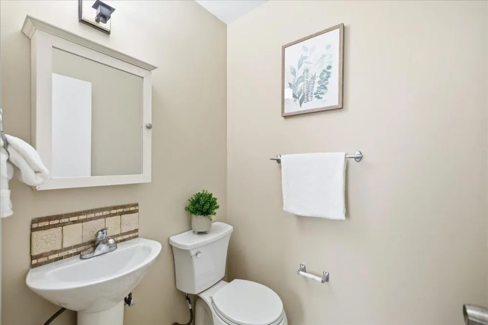 2562 S Park Lane Santa Clara, CA 95051