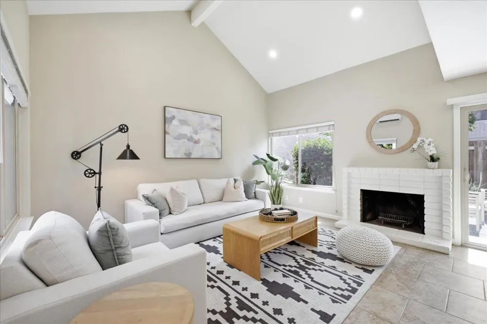 2562 S Park Lane Santa Clara, CA 95051