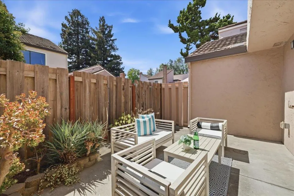 2562 S Park Lane Santa Clara, CA 95051