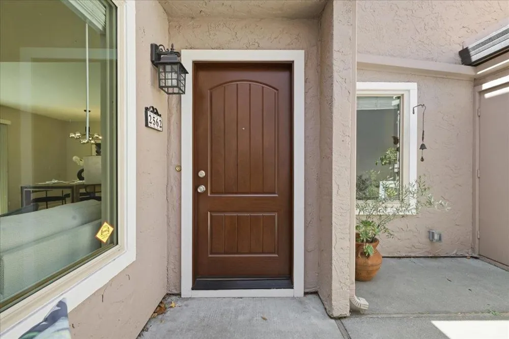 2562 S Park Lane Santa Clara, CA 95051